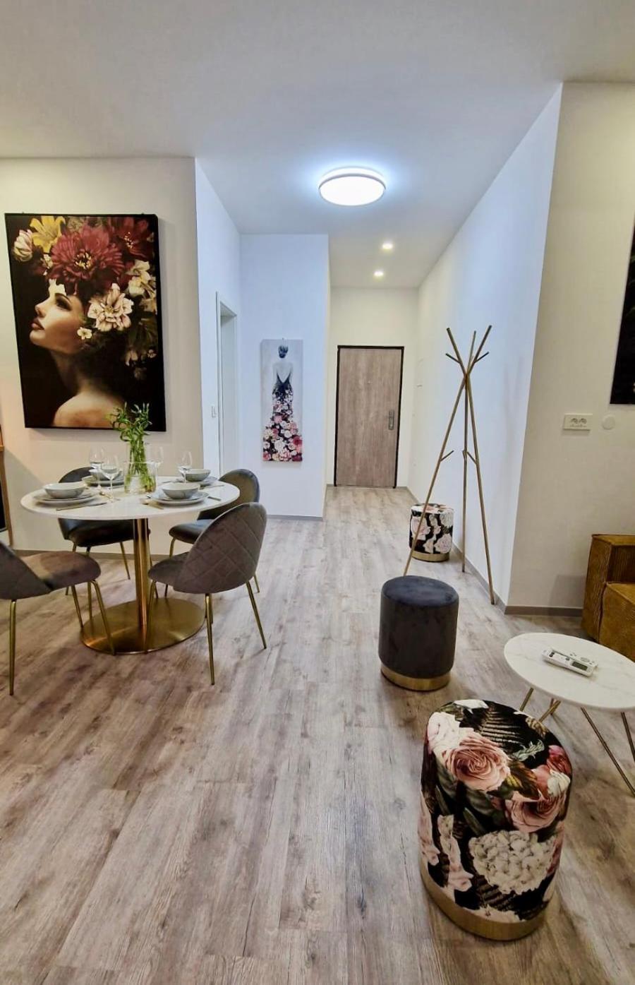 Ljubljana Central Cozy Apartment W Free Parking Екстер'єр фото